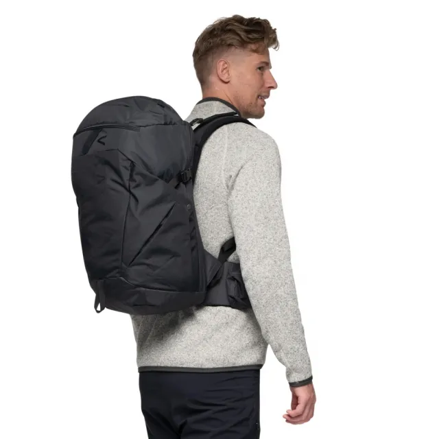 Bergans Vaagaa Daypack 33L, Black/Dark Shadow Grey